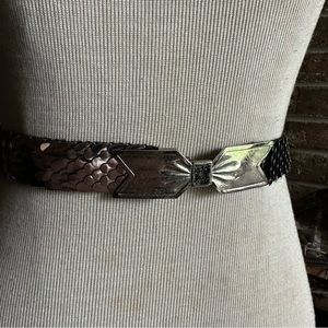VTG 80s Retro Women’s Bow Tie Fish Scale Stretch Waist Silver Belt